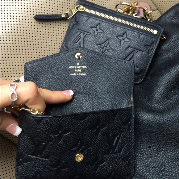 Louis Vuitton Key Pouch - Picture 2 of 4